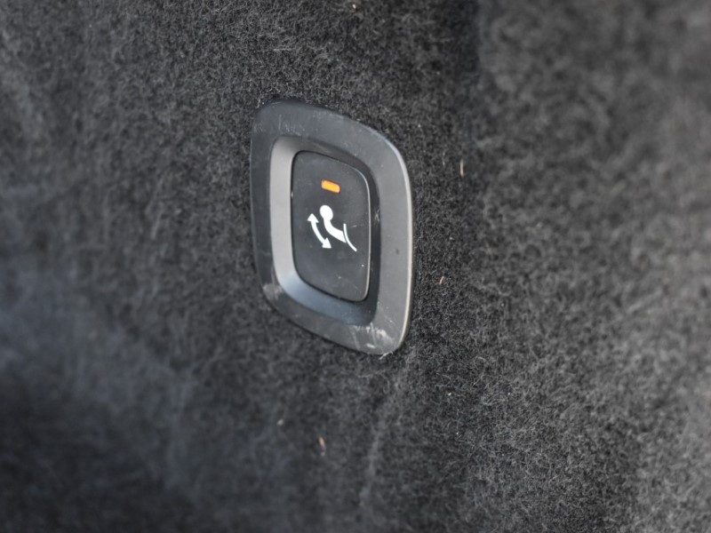 Used Volvo XC60 2022 for sale - 78108847: Photo 32