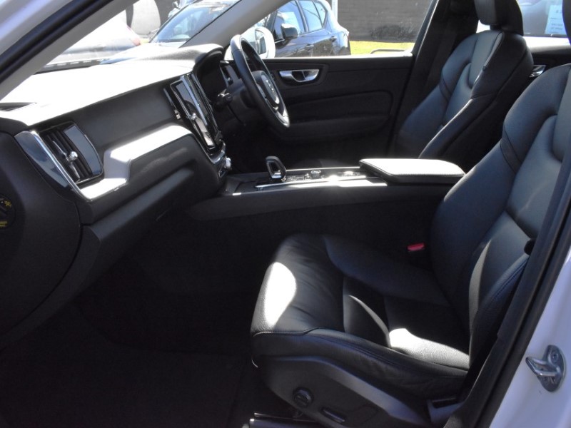 Used Volvo XC60 2022 for sale - 78108847: Photo 6