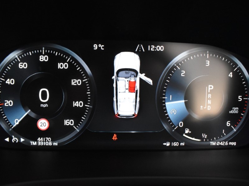 Used Volvo V60 2018 for sale - 76981026: Photo 13