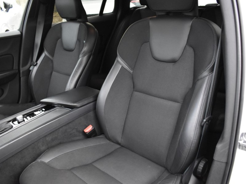 Used Volvo V60 2018 for sale - 76981026: Photo 31