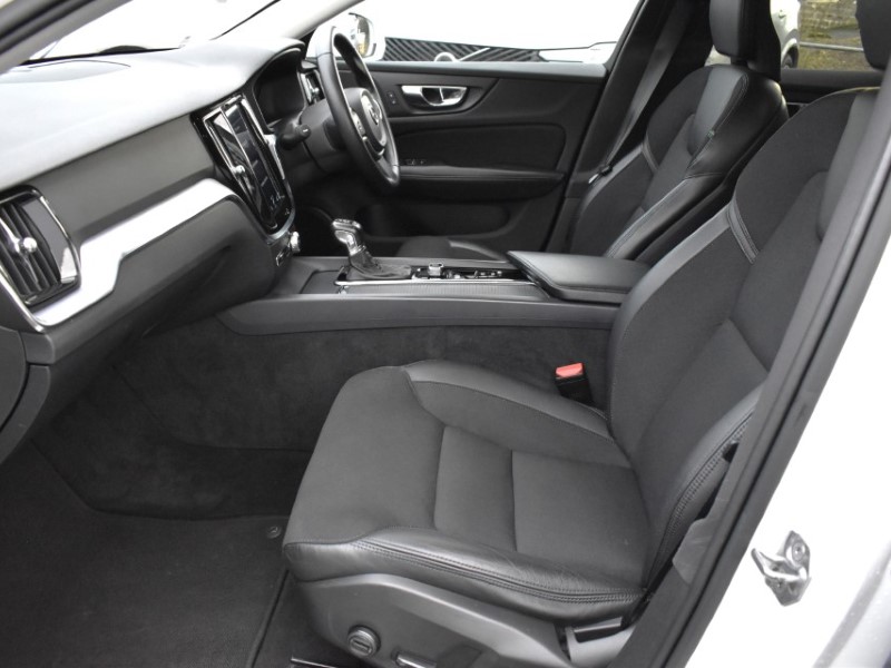 Used Volvo V60 2018 for sale - 76981026: Photo 4