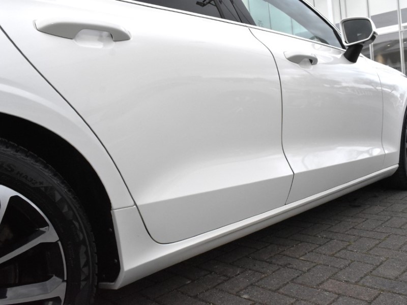 Used Volvo V60 2018 for sale - 76981026: Photo 45