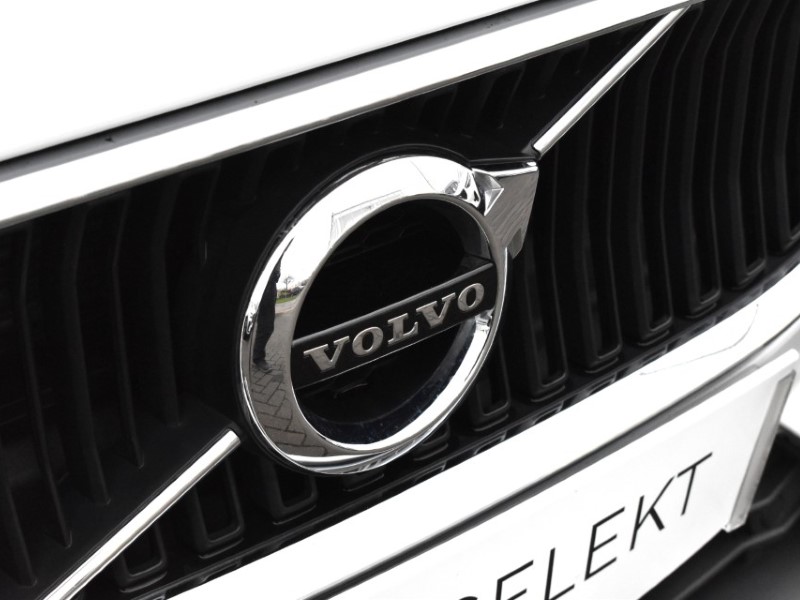 Used Volvo V60 2018 for sale - 76981026: Photo 48