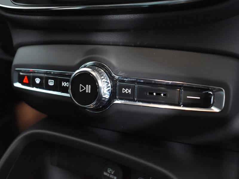 Used Volvo XC40 2024 for sale - 76981030: Photo 35