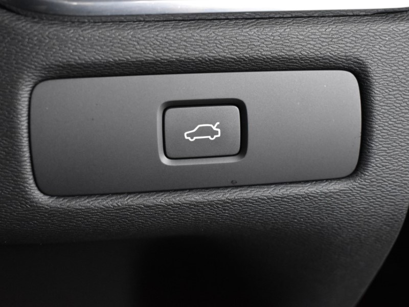 Used Volvo XC60 2023 for sale - 76981919: Photo 36