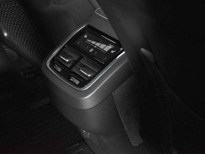 Used Volvo XC60 2023 for sale - 76981919: Photo 44