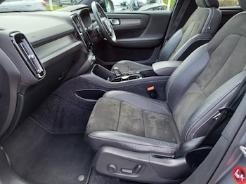 Used Volvo XC40 2018 for sale - 79548328: Photo