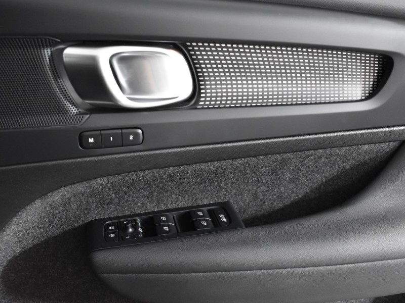 Used Volvo XC40 2024 for sale - 76981600: Photo 35