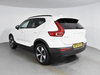 Used Volvo XC40 2024 for sale - 76981600: Photo