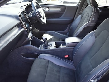 Used Volvo XC40 2020 for sale - 79504518: Photo