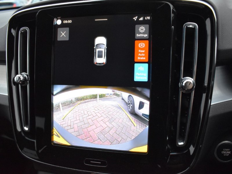 Used Volvo XC40 2025 for sale - 77087660: Photo 15