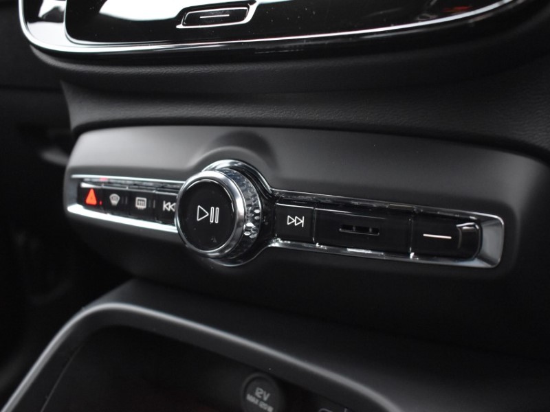 Used Volvo XC40 2025 for sale - 77087660: Photo 23