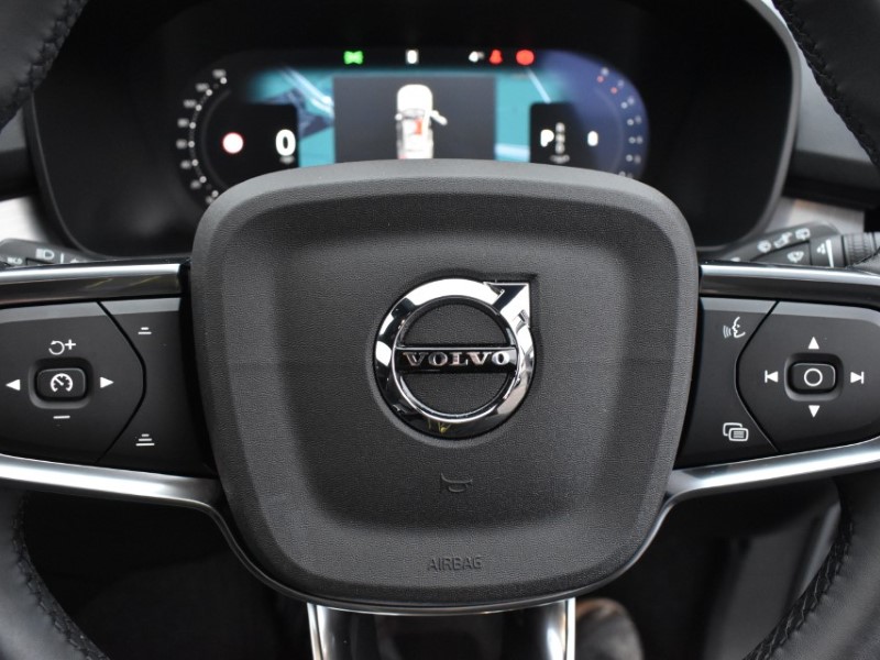 Used Volvo XC40 2025 for sale - 77087660: Photo 24