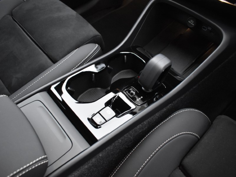 Used Volvo XC40 2025 for sale - 77087660: Photo 25