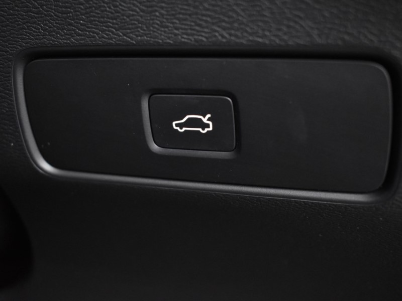 Used Volvo XC40 2025 for sale - 77087660: Photo 26