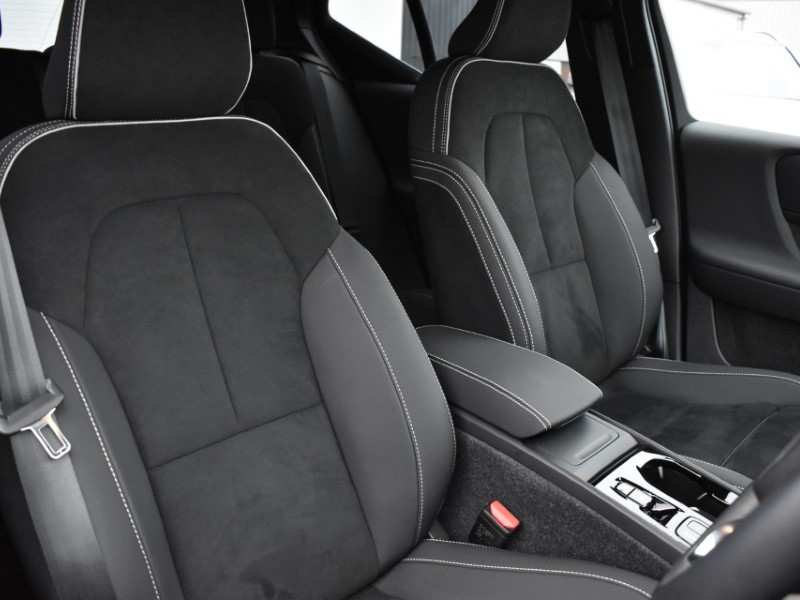 Used Volvo XC40 2025 for sale - 77087660: Photo 32