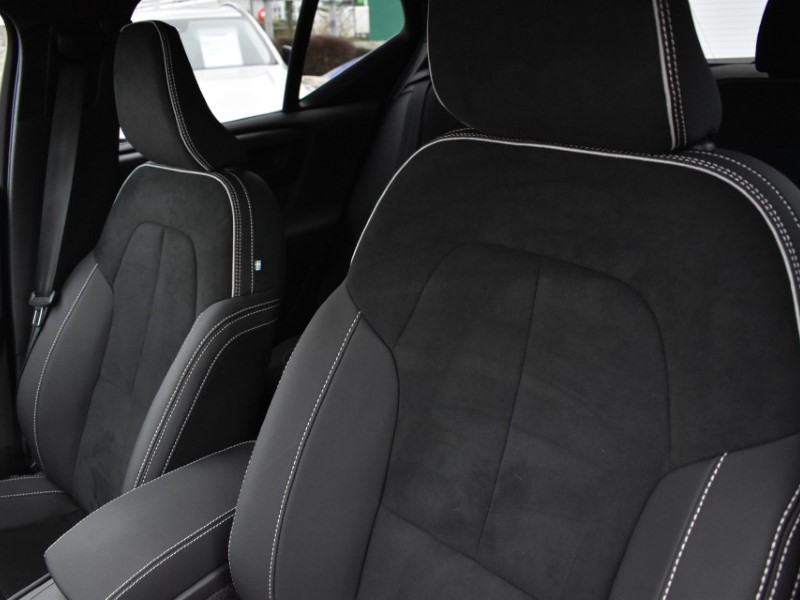 Used Volvo XC40 2025 for sale - 77087660: Photo 37