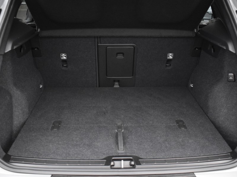 Used Volvo XC40 2025 for sale - 77087660: Photo 39