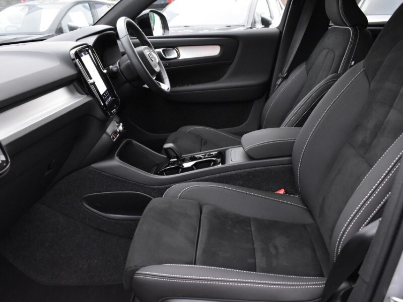 Used Volvo XC40 2025 for sale - 77087660: Photo 5