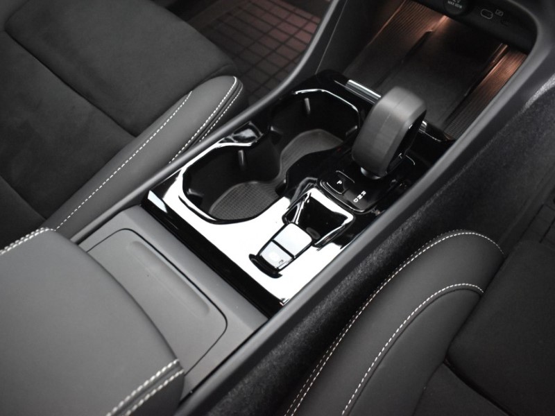 Used Volvo XC40 2024 for sale - 76982029: Photo 37