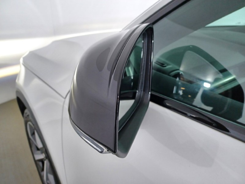 Used Volvo XC40 2024 for sale - 76982029: Photo 45