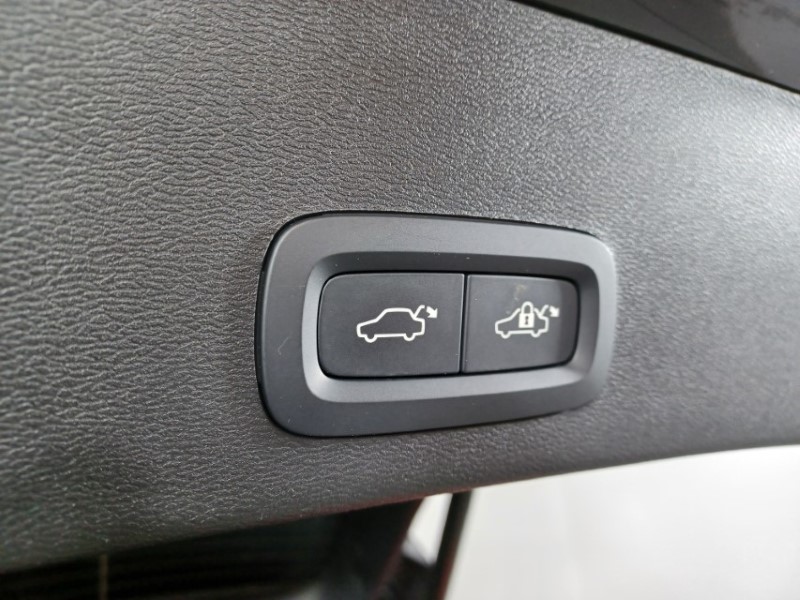 Used Volvo XC40 2024 for sale - 76980901: Photo 21