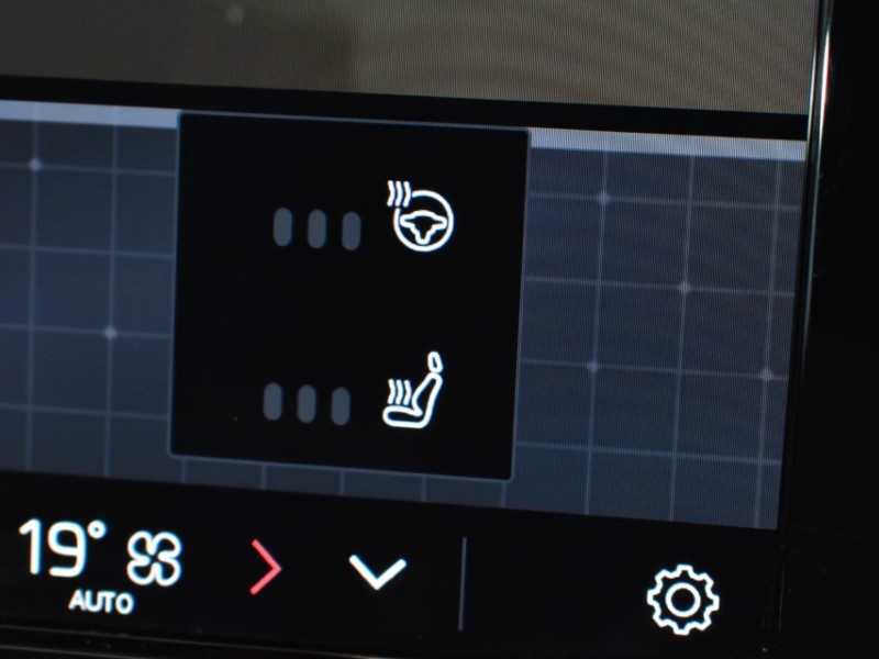 Used Volvo XC40 2024 for sale - 76980901: Photo 29