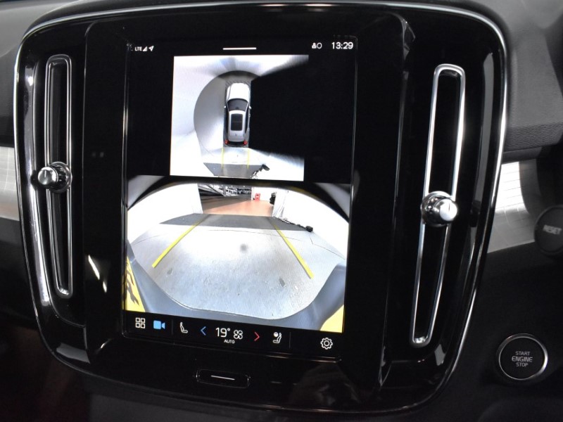 Used Volvo XC40 2024 for sale - 76980901: Photo 30