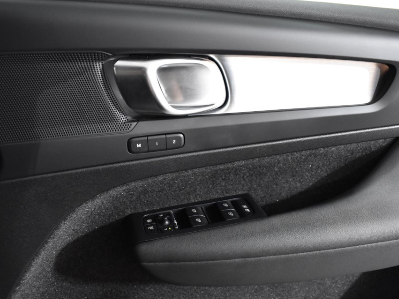 Used Volvo XC40 2024 for sale - 76980901: Photo 34