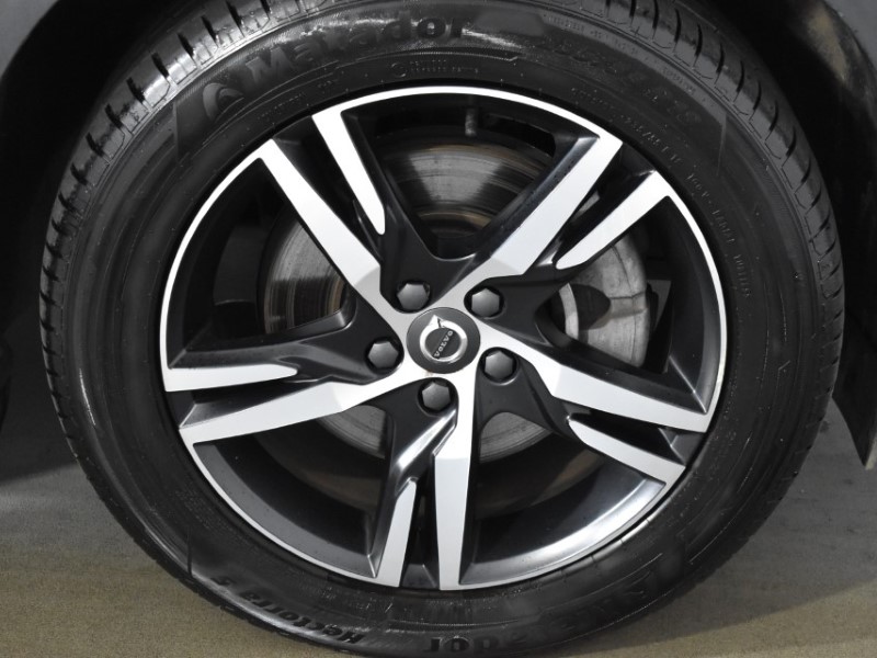 Used Volvo XC40 2021 for sale - 76982354: Photo 10