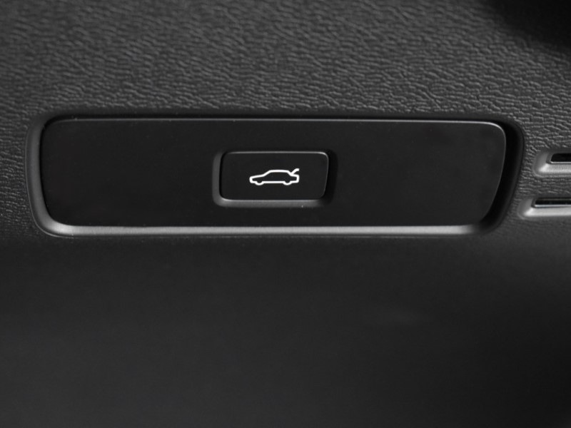 Used Volvo XC40 2025 for sale - 76981246: Photo 37