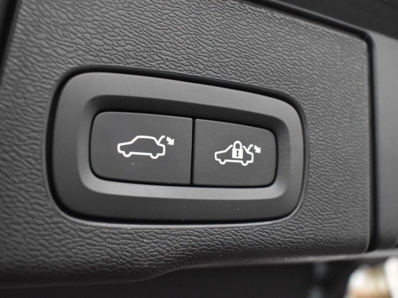 Used Volvo XC60 2024 for sale - 76981822: Photo 43