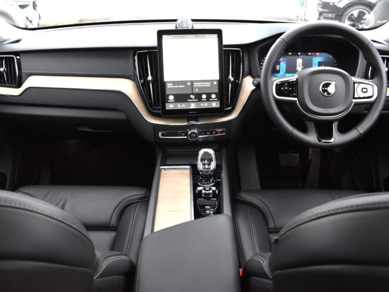 Used Volvo XC60 2025 for sale - 77501352: Photo 11