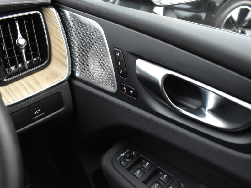 Used Volvo XC60 2025 for sale - 77501352: Photo 12