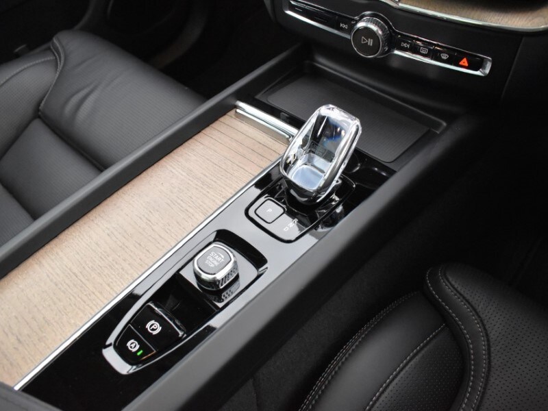 Used Volvo XC60 2025 for sale - 77501352: Photo 29