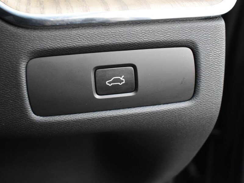 Used Volvo XC60 2025 for sale - 77501352: Photo 31