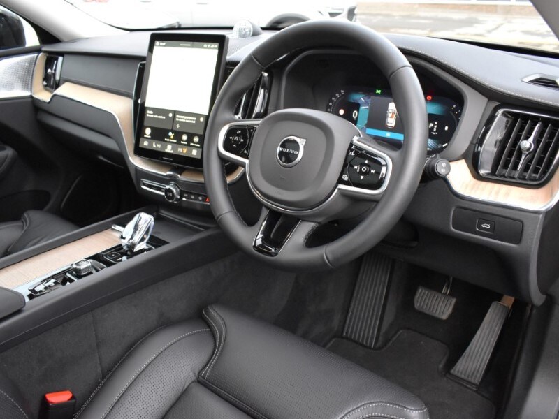 Used Volvo XC60 2025 for sale - 77501352: Photo 37