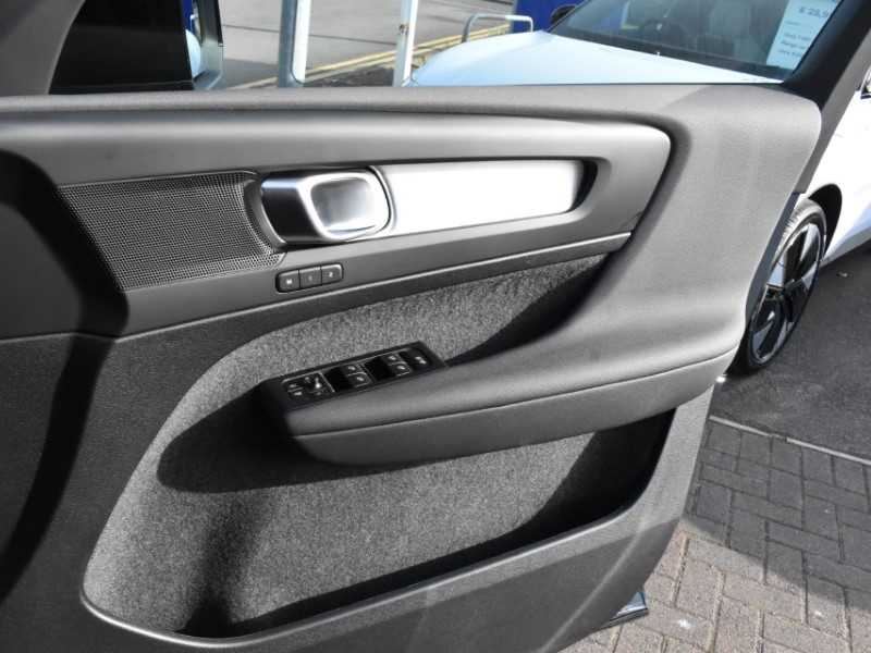 Used Volvo XC40 2025 for sale - 78199142: Photo 23