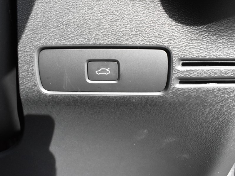 Used Volvo XC40 2025 for sale - 78199142: Photo 24