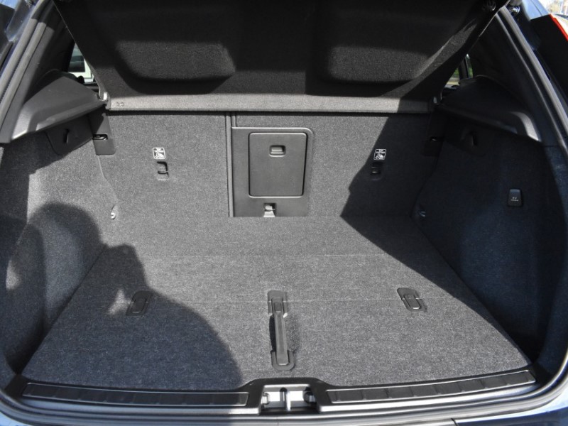 Used Volvo XC40 2025 for sale - 78199142: Photo 40