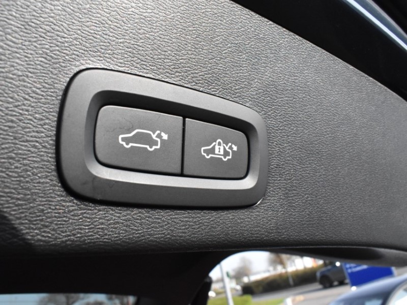 Used Volvo XC40 2025 for sale - 78199142: Photo 42