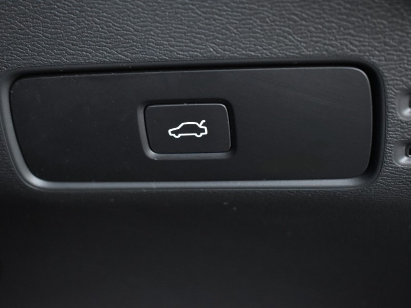 Used Volvo XC40 2025 for sale - 77005503: Photo 14