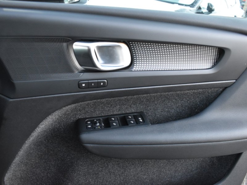 Used Volvo XC40 2025 for sale - 77005503: Photo 15