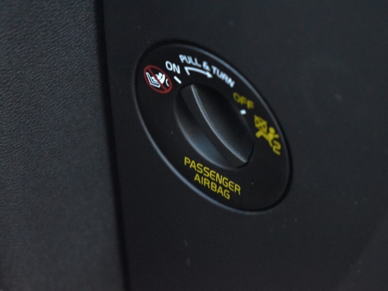 Used Volvo XC40 2025 for sale - 77005503: Photo 32