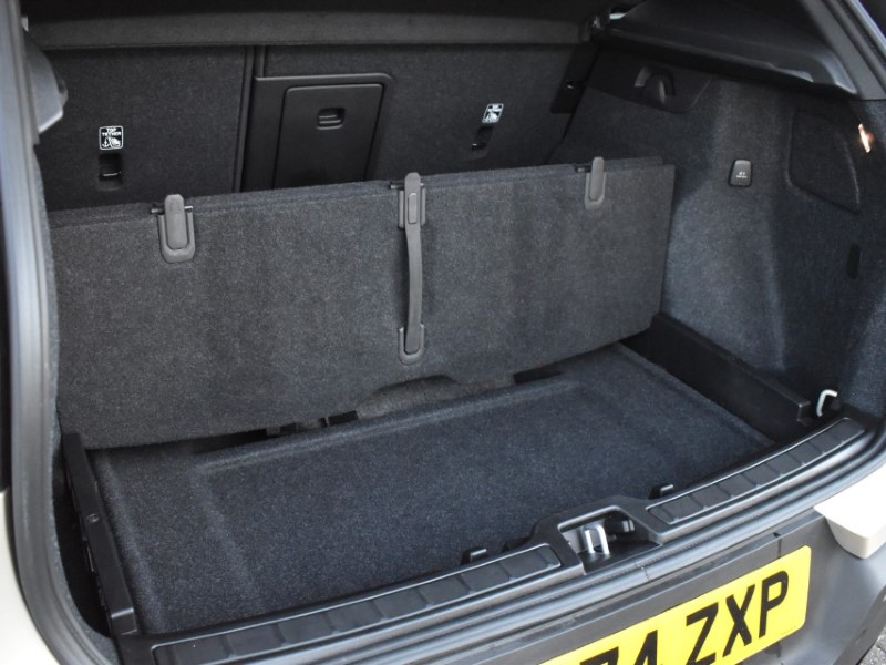 Used Volvo XC40 2025 for sale - 77005503: Photo 37