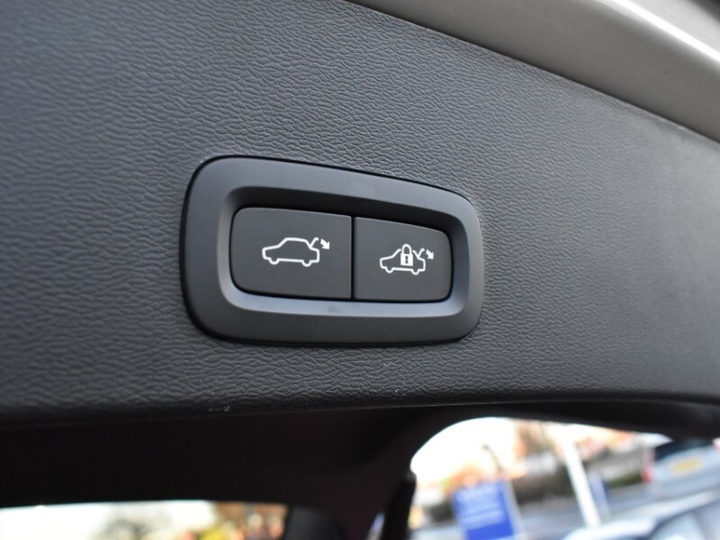 Used Volvo XC40 2025 for sale - 77005503: Photo 38