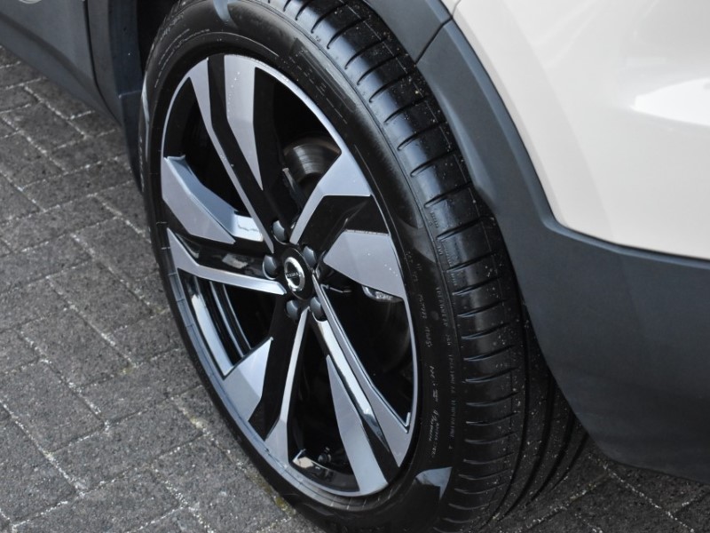 Used Volvo XC40 2025 for sale - 77005503: Photo 44