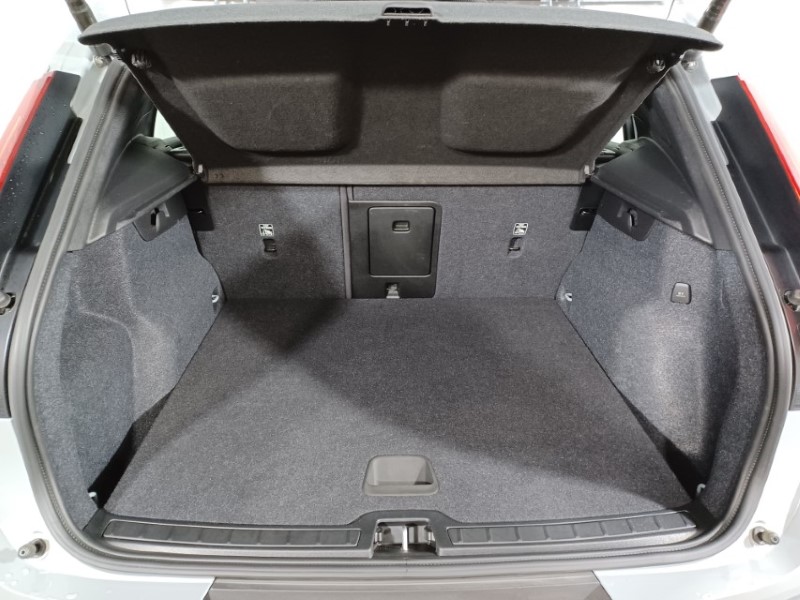 Used Volvo XC40 2025 for sale - 76981318: Photo 17