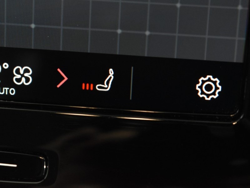 Used Volvo XC40 2025 for sale - 76981318: Photo 30