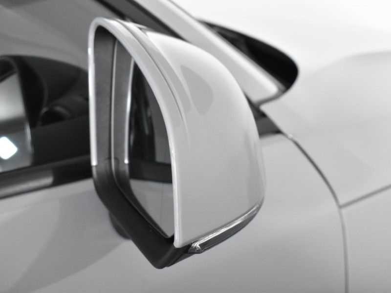 Used Volvo XC40 2025 for sale - 76981318: Photo 44